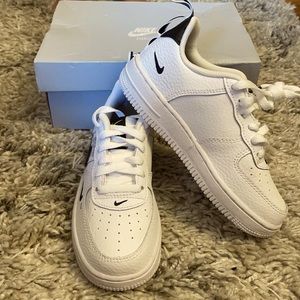 Kids AF 1’s LV8 Utility